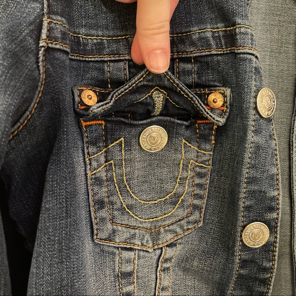 Sold - Picture 5 of 9